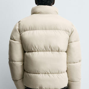 Dernière veste matelassée à prix avantageux, couleur unie, col montant, logo personnalisé, fermeture éclair, manches longues, coupe décontractée - Product Image 3