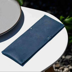 Porte-couverts de table en cuir élégant pour la LYR-0032 de configuration de table d'hôtel et de café - Product Image 1