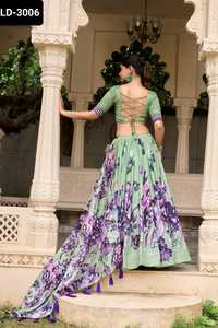 Plus belles femmes mariage et festival fonction Tussar soie Lehenga Choli avec imprimé floral travail dernier style Lehenga ensemble - Product Image 5