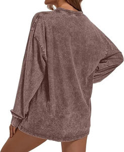 Sudadera Corta Cuadrada de Algodón 100% con Lavado Ácido, Hombros Caídos, Personalizable con Logotipo, para Mujer - Product Image 3