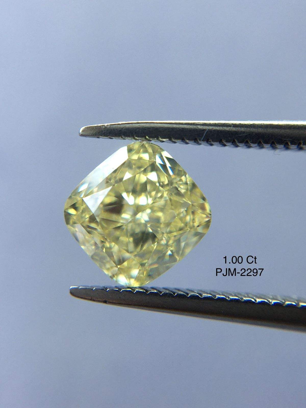 สีเหลือง