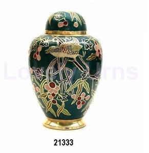 Urnas funerarias de cremación de latón verde con pájaro en relieve para adultos con bolsa de terciopelo - Product Image 1