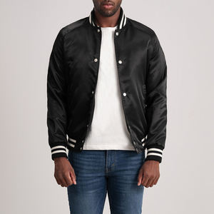 Chaqueta Bomber Negra Elegante para Hombre, Satén, Ribete Blanco a Rayas, Cierre de Botones a Presión, Acabado Brillante Ligero, Estilo Urbano - Product Image 3