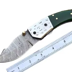 להב סכין דמשק בעבודת יד בהתאמה אישית עם ידית שרף וסכין דמשק עם נדן עור