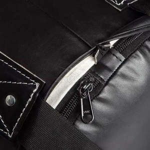 Sac de frappe de boxe professionnel de qualité supérieure, logo personnalisé pour l'entraînement de MMA et de Muay Thai - Product Image 5