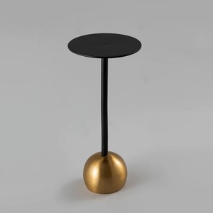 Petite table d'appoint de style moderne en métal aluminium noir et doré la mieux vendue pour le bureau, l'hôtel, le salon, la décoration de la table d'extrémité - Product Image 2