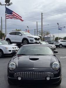Precio bajo, Ford Thunderbird Deluxe 2002, auto usado en venta - Product Image 2