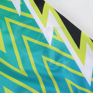 Uniforme de basket-ball à séchage rapide de haute qualité Ensemble de vêtements de sport au design unique Taille Plus pour adultes - Product Image 3