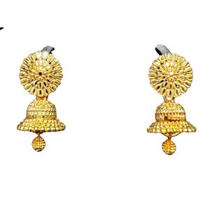 Juego de pendientes al por mayor con diseño tradicional de 22 quilates chapados en oro, pendientes Jhumka, joyería para mujeres, ropa de exportadores - Product Image 1