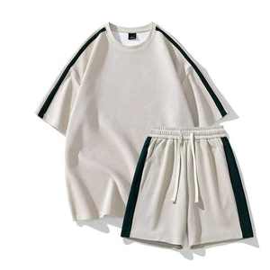 Conjunto informal de dos piezas de verano para hombre, Camiseta de punto de algodón transpirable y pantalones cortos cómodos - Product Image 5