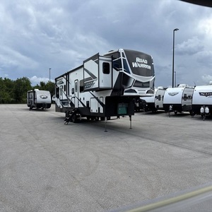 Venta al por mayor de H-e-a-r-t-l-a-n-d R-o-a-d W-a-r-r-i-o-r 414 usados de 2022 a precios económicos - Product Image 1