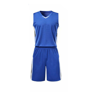 Vêtements de sport pour hommes fabriqués au Pakistan, uniforme de basket-ball personnalisé, uniforme de basket-ball uni à bas prix - Product Image 1