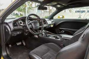 รถ SUV ชัลเลนเจอร์ เทอร์โบ ปี 2024 ขับเคลื่อนสี่ล้อ เบาะหนัง ยาง R18 หลังคาพาโนรามา ภายในสีอ่อน แร็คหลังคาโลหะ ระบบควบคุมความเร็วอัตโนมัติแบบแปรผัน (ACC) - Product Image 2