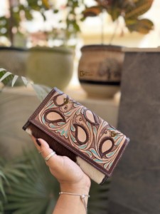 กระเป๋าคลัทช์หนังวัวเฟอร์ดีไซเนอร์วินเทจเคสโทรศัพท์สำหรับผู้หญิงแกะสลักด้วยมือกันน้ำใช้งานได้หลากหลายฤดูร้อน - Product Image 3
