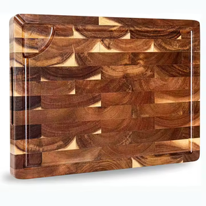 Tabla de cortar mediana de alta calidad, tabla de cortar de madera de acacia natural con ranura para jugo de Crescent Crafts - Product Image 1