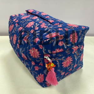 Sac matelassé écologique grand format avec fermeture éclair, bleu, imprimé artisanal, pour usage quotidien, courses, épicerie, voyage - Product Image 1