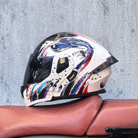 Nouveau modèle de casque de moto rabattable pour hommes et femmes en toutes saisons