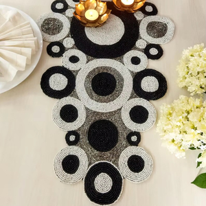 ผ้าปูโต๊ะลูกปัด - Product Image 1