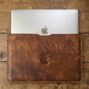Housse pour ordinateur portable en cuir véritable vintage marron - Product Image 3