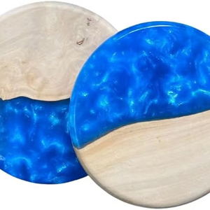 Dessous de verre de Table époxy en bois fait à la main à l'aspect royal - Product Image 1