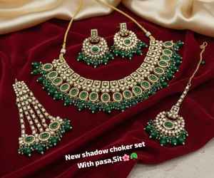 Conjunto de Joyería Étnica de Alta Calidad para Novia, Chapado en Rodio, con Circones, Collar Gargantilla, Pendientes y Maang Tikka - Product Image 1