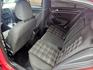 Volkswagen Usado del 2017. Golf GTI 2.0T - Product Image 3