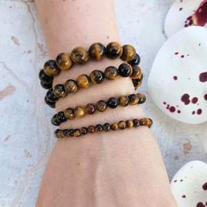 Pulsera de cuentas de ojo de tigre de oro natural Pulsera redonda suave de ojo de tigre de alta calidad Pulsera de ojo de tigre de 8 mm para regalo personalizada - Product Image 1