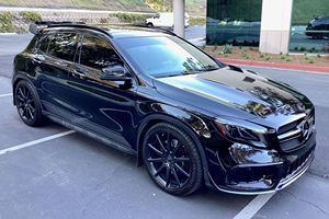 MERCEDES-AMG GLA45 d'occasion 2018, conduite à gauche/droite - Product Image 2