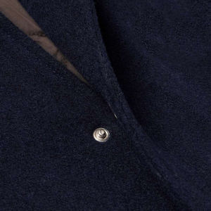 Chaqueta de béisbol con mangas de cuero y pecho de lana con logotipo personalizado de estilo vintage chaqueta universitaria bordada para hombre - Product Image 4