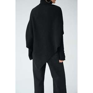 Pull en tricot à col roulé noir - Product Image 3