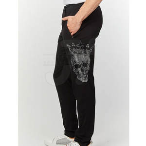 Pantalon décontracté léger et tendance pour homme avec strass, coupe droite élégante et embellissements personnalisés - Product Image 4
