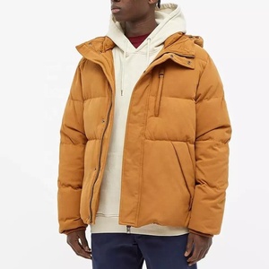 Doudoune d'hiver matelassée surdimensionnée en coton pour hommes manteau décontracté avec logo personnalisé imprimé pour hommes - Product Image 1