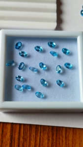 Personalizable 3x5mm corte ovalado mezcla suelta de alta calidad 5A gemas de Topacio Azul suizo cuarzo semiprecioso Zirconia tamaño personalizable - Product Image 5