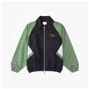 Ensemble de survêtement évasé pour homme, élégant et tendance, avec pantalon à bas évasé pour un look branché - Product Image 2