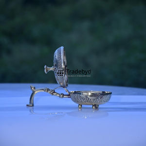 Tradebyd Premium hecho a mano Metal Bakhoor quemador elegante incienso árabe titular para uso doméstico y de oficina - Product Image 6