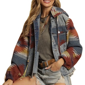 แจ็กเก็ตยีนส์สำหรับผู้หญิงแจ็กเก็ตผ้ายีนส์มีกระดุมขาดมีกระดุมพิมพ์ลายแบบกำหนดเอง - Product Image 3