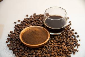 Sac de 20 kg de poudre de café instantané soluble Robusta séchée par pulvérisation, goût acidulé, pour distributeur, caféiné, emballage flexible - Product Image 4