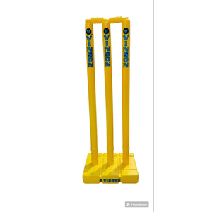 ชุดคริกเก็ตพลาสติกสำหรับเด็กเล่นกีฬากลางแจ้ง พร้อมเสาสีเหลือง ไม้ตีและลูกบอล ความสูง 1.5 ฟุต - Product Image 6