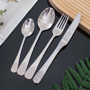 Ensemble de couverts de designer artisanal de qualité supérieure pour des repas élégants et des événements spéciaux, vente en gros en provenance d'Inde - Product Image 4