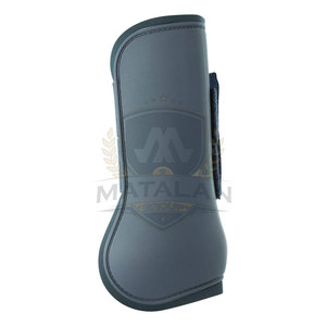 Bottes de protection souples pour chevaux, en matériau flexible, légères, finition lisse, forme confortable - Product Image 5