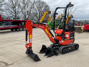 รถขุด Kubota U10-5 มือสองคุณภาพพรีเมียม พร้อมส่งด่วน เหมาะสำหรับงานจัดสวนและงานก่อสร้างขนาดเล็ก - Product Image 1