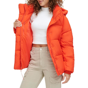 Chaqueta de invierno acolchada para mujer con capucha, cremallera, transpirable, impermeable, ecológica, rellena de algodón, de lona de procesamiento crudo, al por mayor - Product Image 5