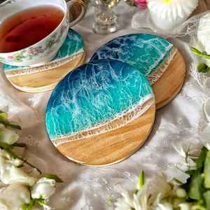 Posavasos de resina y madera personalizados con detalles de piedra, perfectos para planificadores de eventos, celebraciones de bodas, regalos corporativos - Product Image 4