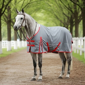 Vente chaude cheval tapis de participation couverture d'hiver équestre Sports de plein air confortable ajustement coupe-vent poitrine boucle antidérapant complet du corps - Product Image 1