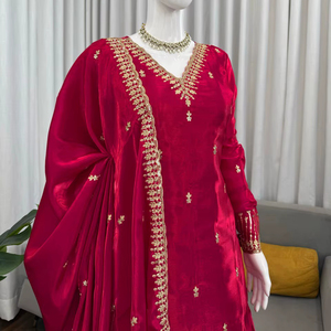 TOP PALZZO Jimmy Chu Combinaison de travail à séquence de fils complexe avec robes élégantes Dupatta pour femme - Product Image 1