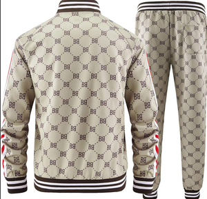 Ensemble de survêtement grande taille coupe-vent d'automne avec col à capuche et logo frontal, motif uni teint en pièce, respirant en polyester - Product Image 2