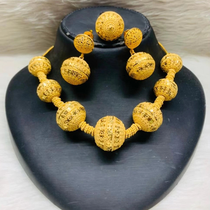 Parure collier plaqué or 24K pour femme - Product Image 1