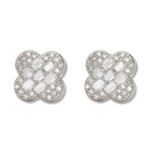 Boucles d'oreilles élégantes en argent sterling 925 D couleur VVS Moissanite avec diamant, fleur certifiée IGI-conçue pour cadeau en argent - Product Image 3