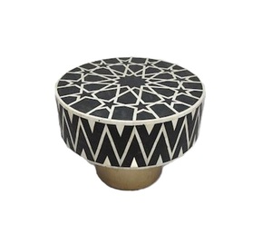 Table basse florale ronde incrustée d'os de style moderne avec base en laiton pour le salon ou l'artisanat de la maison de l'Inde Offre Spéciale - Product Image 1