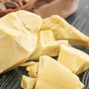 Manteca de cacao natural de primera calidad pura, aromática e ideal para chocolate, cosméticos y cuidado de la piel - Product Image 1